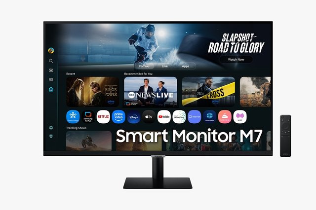 Samsung Smart Monitor M7 - 32" 4K UHD VA Monitor